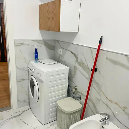 Drita 2 Cozy Modern Appartamento *